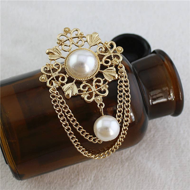 Retro Filigree Brooches with Dangling Chains and Pearls
