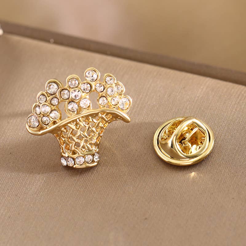 Chic Rhinestone Floral & Animal - Shaped Gold Brooch