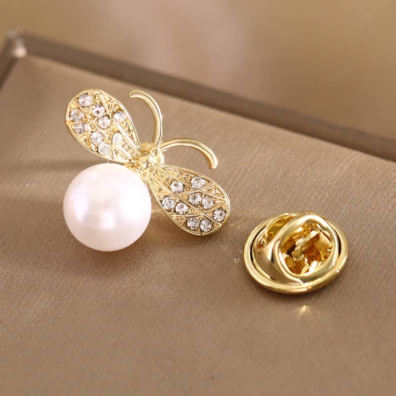 Chic Rhinestone Floral & Animal - Shaped Gold Brooch