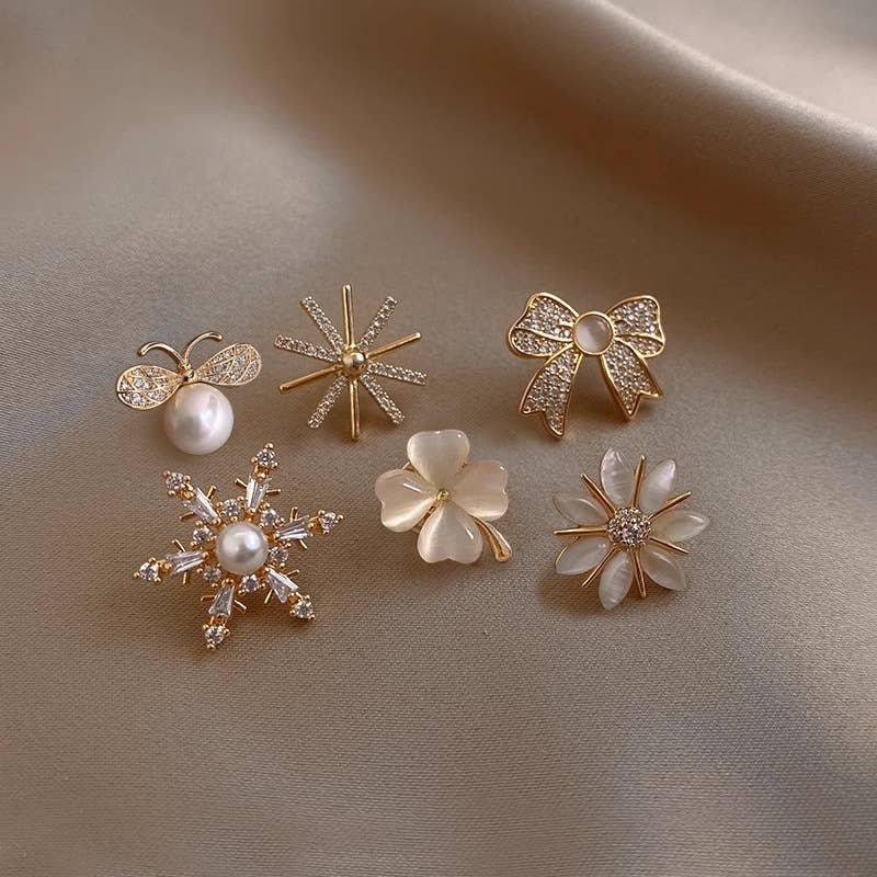 Chic Rhinestone Floral & Animal - Shaped Gold Brooch